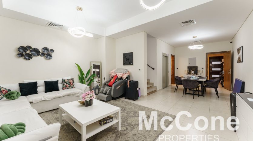 Villa on Jumeirah Village Circle, Dubai, 4 bedrooms, 148.18 m2  | Foto 1