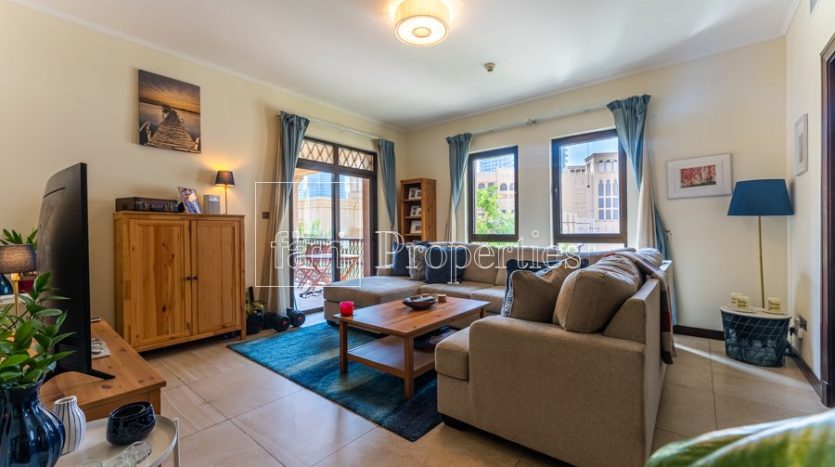 Квартира в Old Town, Дубай, 2 спальни, 131.7 м2 / в год