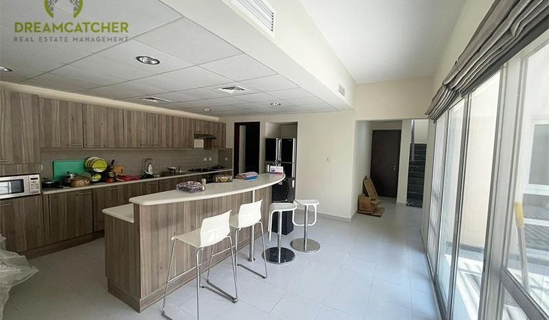 Villa on Mina Al Arab, Ras-al-khaimah, 3 bedrooms, 301.9 m2 / per year