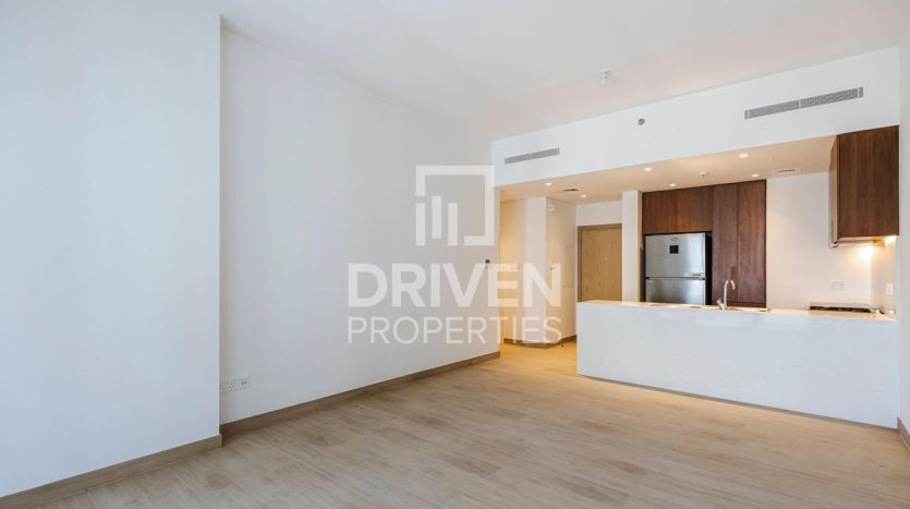Apartment on Jumeirah, Dubai, 2 bedrooms, 111 m2 / per year