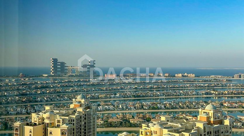 Apartment on Palm Jumeirah, Dubai, 48.7 m2 / per year