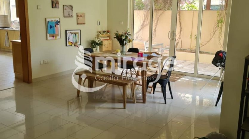 Villa on Al Raha Gardens, Abu-Dhabi, 5 bedrooms, 400.6 m2  | Foto 3