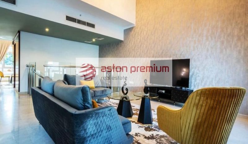 Villa on Downtown Burj Dubai, 2 bedrooms, 257.7 m2 / per year