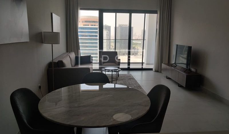 Apartment on Business Bay, Dubai, 2 bedrooms, 158.6 m2 / per year
