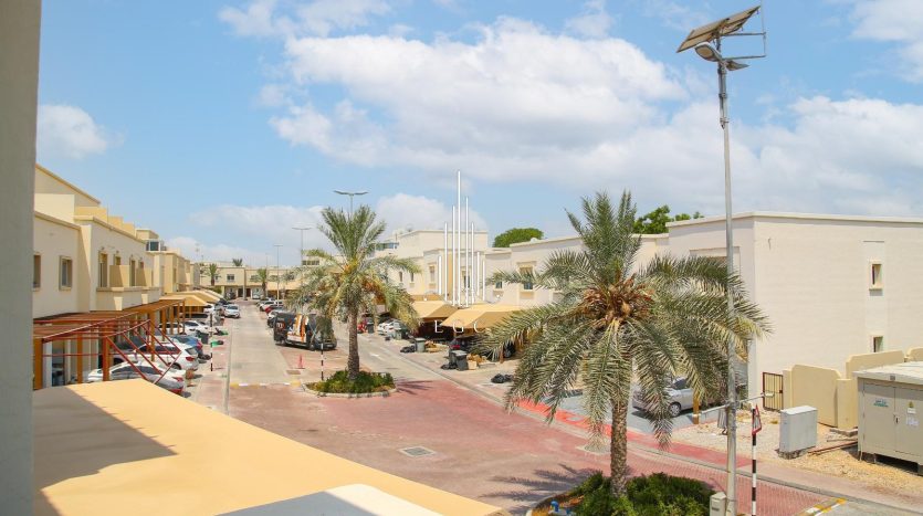 Townhouse on Al Reef, Abu-Dhabi, 3 bedrooms, 174.5 m2  | Foto 1