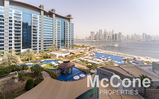 Apartment on Palm Jumeirah, Dubai, 3 bedrooms, 211.82 m2 / per year