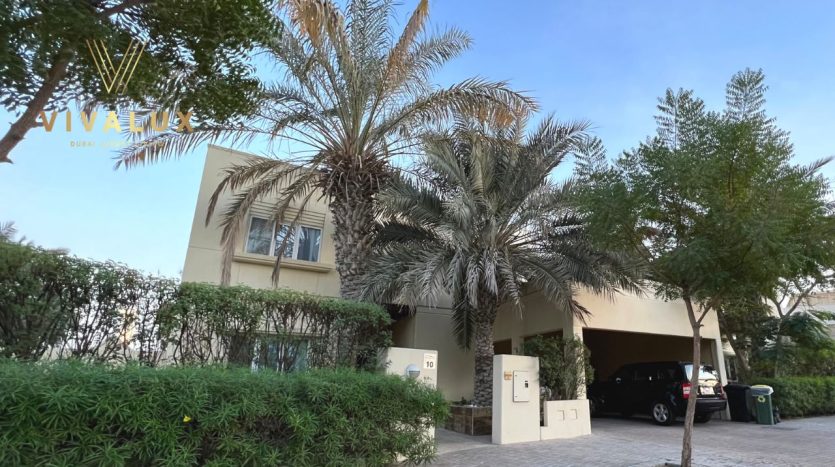 Villa on Emirates Hills, Dubai, 4 bedrooms, 7312 m2 / per day