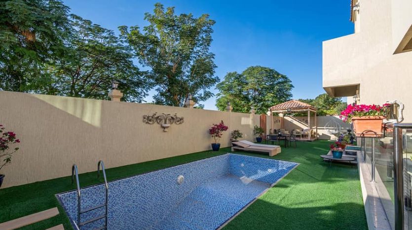 Villa on The Villa, Dubai, 5 bedrooms, 390 m2  | Foto 1
