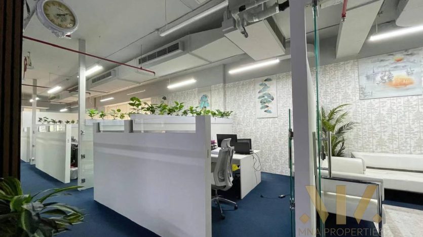 Офис в Бизнес-Бэй, Дубай, 156.8 м2 / в год