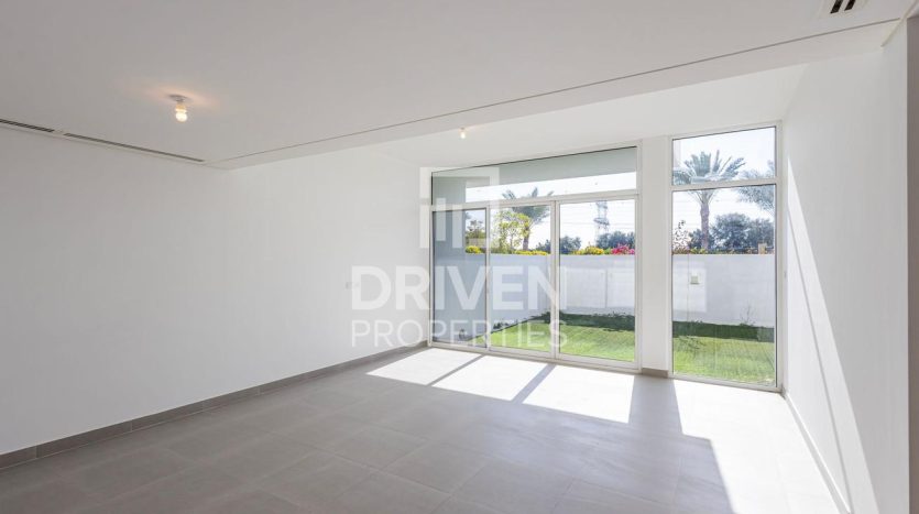 Townhouse on Moudon, Dubai, 3 bedrooms, 186 m2 / per year