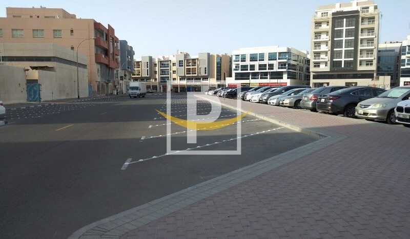 Магазин в Dubai, 110 м2 / в год