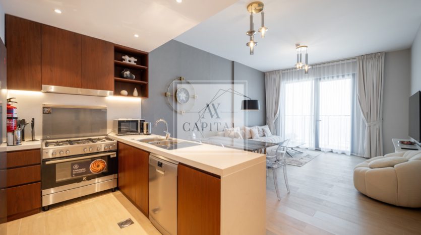 Квартира в Джумейра, Дубай, 2 спальни, 112.4 м2 / в год