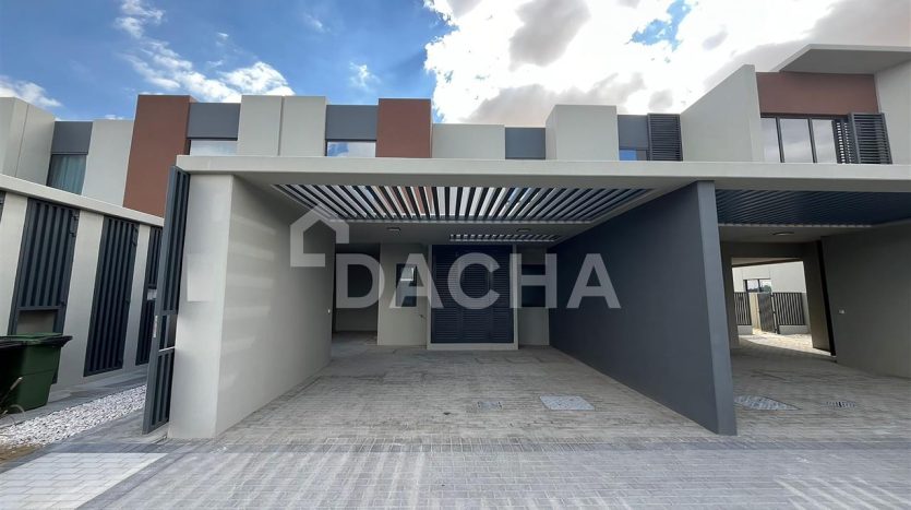 Вилла в Dubai Land, 3 спальни, 186.5 м2 / в год