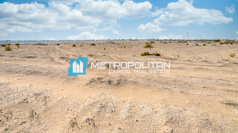 Land plot on Al Reef, Abu-Dhabi, 30130.7 m2  | Foto 2