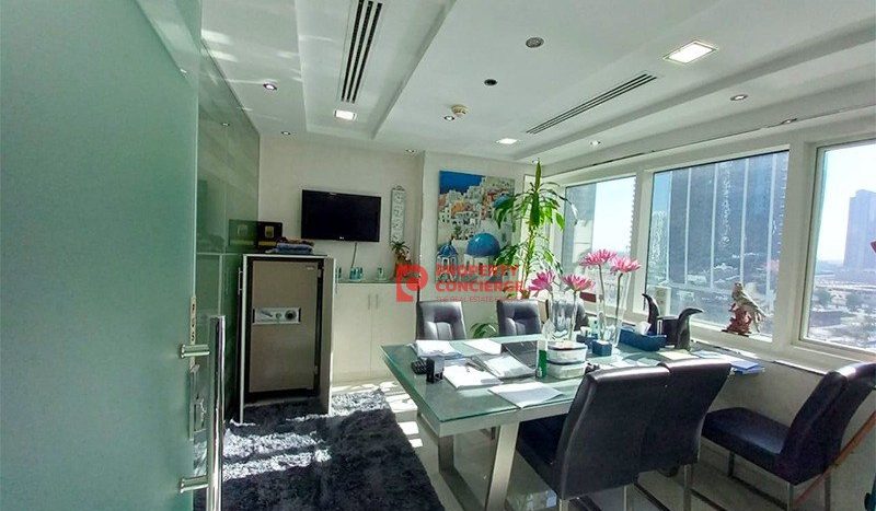 Office on Jumeirah Lake Towers, Dubai, 96 m2 / per month