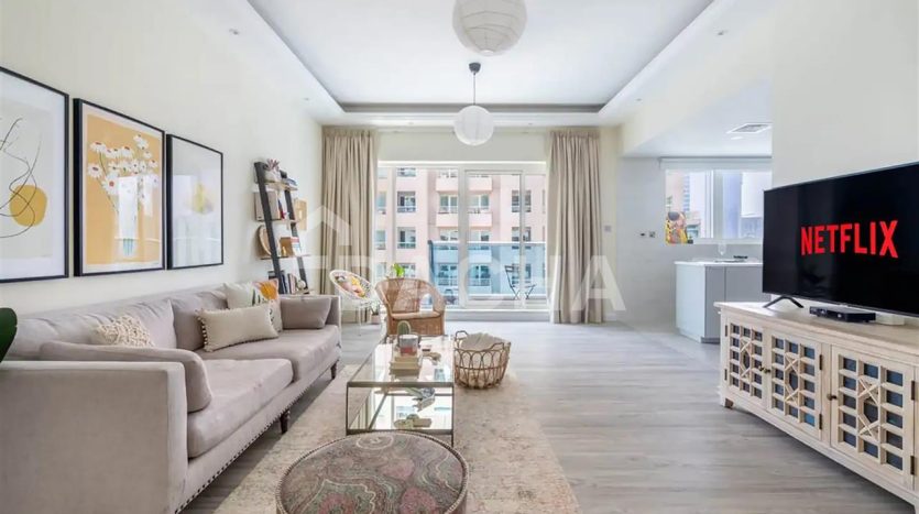 Apartment on Dubai Marina, 1 bedroom, 98.8 m2 / per year