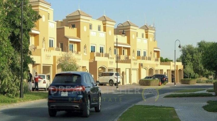 Townhouse on Dubai Sports City, Dubai, 4 bedrooms, 246.93 m2  | Foto 3
