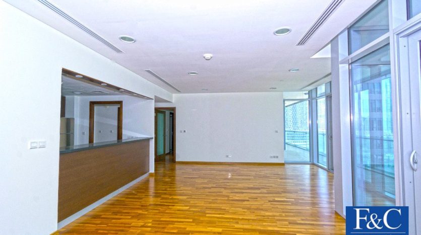 Apartment on DIFC, Dubai, 2 bedrooms, 162.6 m2 / per year