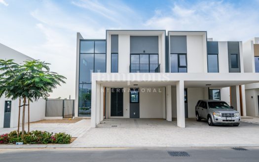 Townhouse on The Valley, Dubai, 4 bedrooms, 213.7 m2 / per year