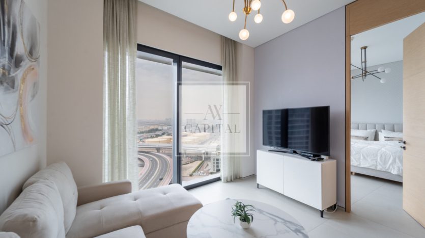 Apartment on Jumeirah Beach Residence, Dubai, 1 bedroom, 58 m2 / per year