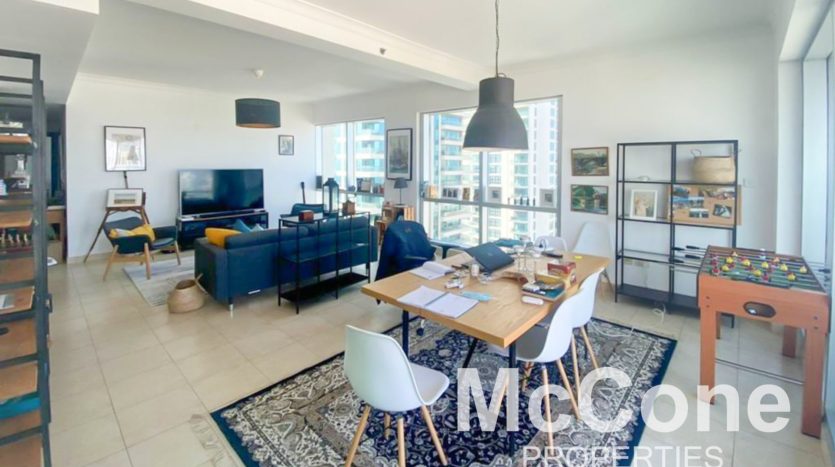 Квартира в The Views, Дубай, 2 спальни, 140.66 м2 / в год