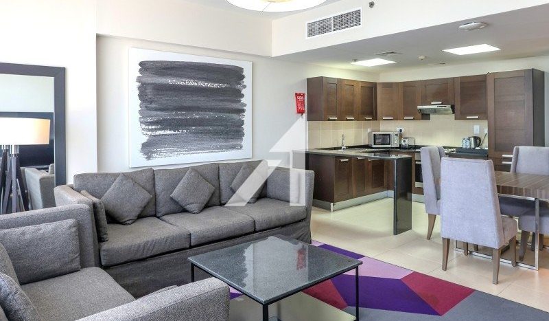 Квартира в Dubai, 1 спальня, 90 м2 / в год