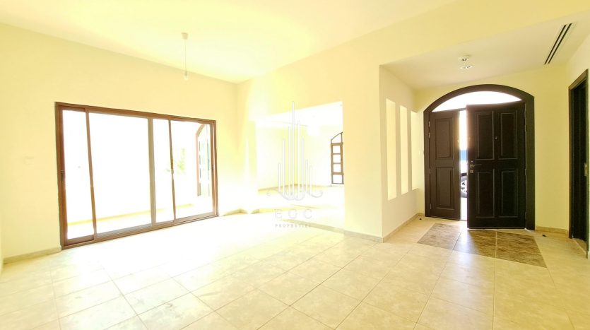 Вилла в Sas Al Nakheel, Абу-Даби, 3 спальни, 208.6 м2 / в год