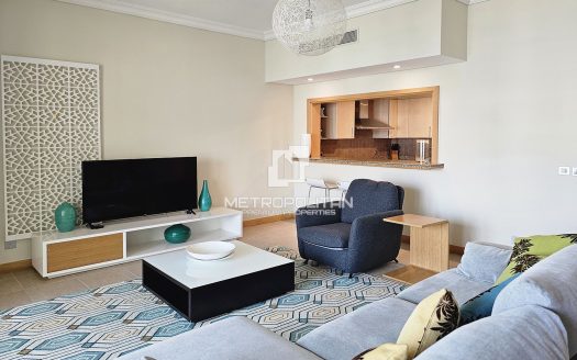 Квартира в Пальма Джумейра, Дубай, 2 спальни, 150 м2 / в год