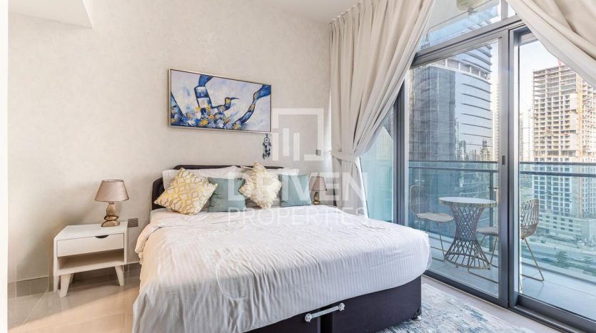 Apartment on Business Bay, Dubai, 1 bedroom, 60 m2 / per year