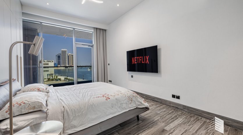 Duplexes on Business Bay, Dubai, 3 bedrooms, 485.88 m2 / per year
