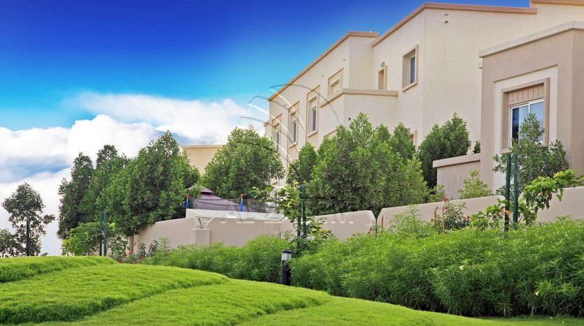 Вилла в Al Reef, Абу-Даби, 5 спален, 273 м2 / в год
