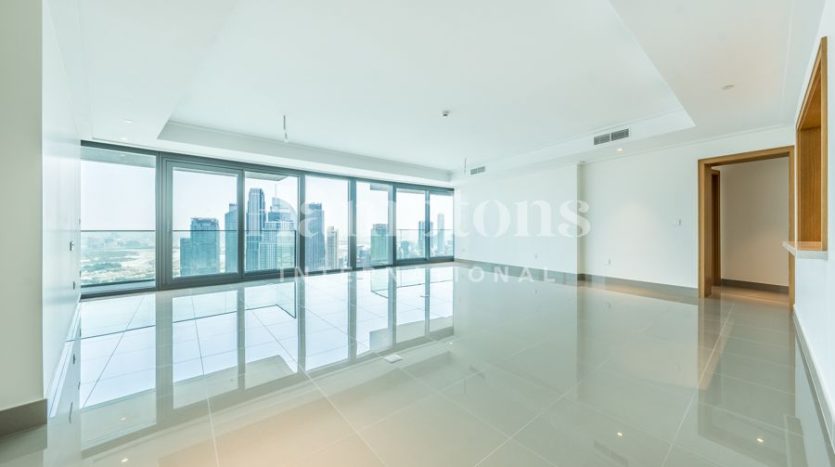 Apartment on Downtown Burj Dubai, 3 bedrooms, 250 m2 / per year