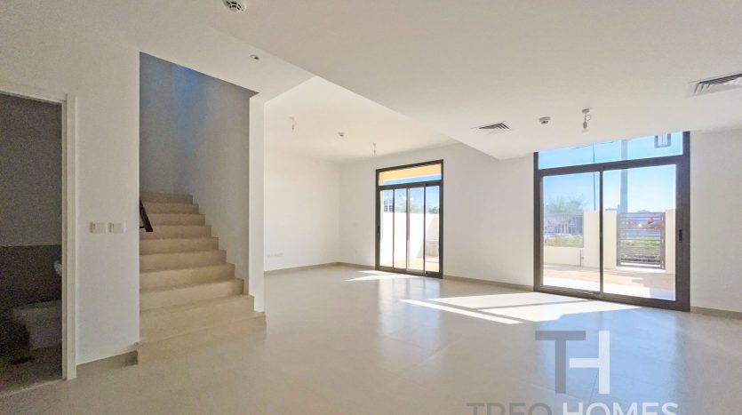 Townhouse on Town Square, Dubai, 3 bedrooms, 215 m2 / per year