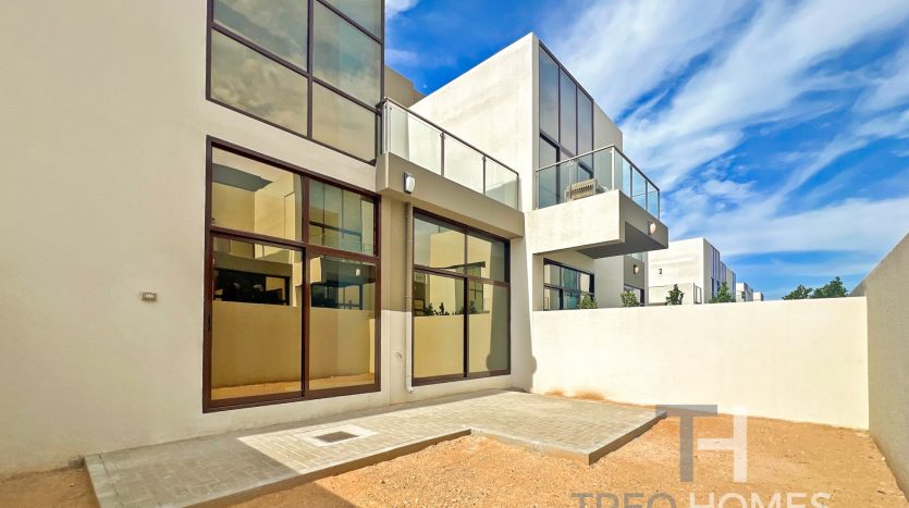 Villa on Mohammed Bin Rashid City, Dubai, 4 bedrooms, 187 m2 / per year