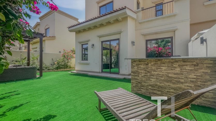 Villa on Rome, Dubai, 4 bedrooms, 269 m2 / per year