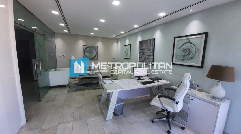 Office on Al Reem, Abu-Dhabi, 164.2 m2 / per year