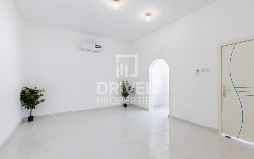 Villa on Al Wasl, Dubai, 3 bedrooms, 418 m2 / per year