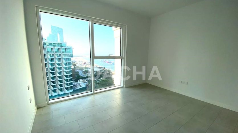 Apartment on Jumeirah Beach Residence, Dubai, 2 bedrooms, 130.9 m2 / per year