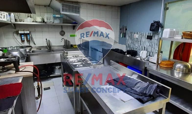 Shop on Airport Road, Abu-Dhabi, 82.7 m2 / per year