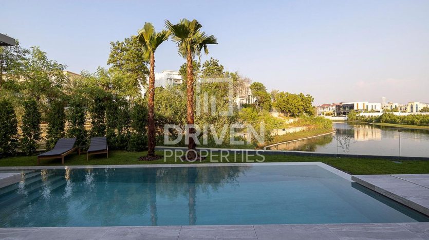 Вилла в Jumeirah Islands, Дубай, 4 спальни, 542 м2 / в год