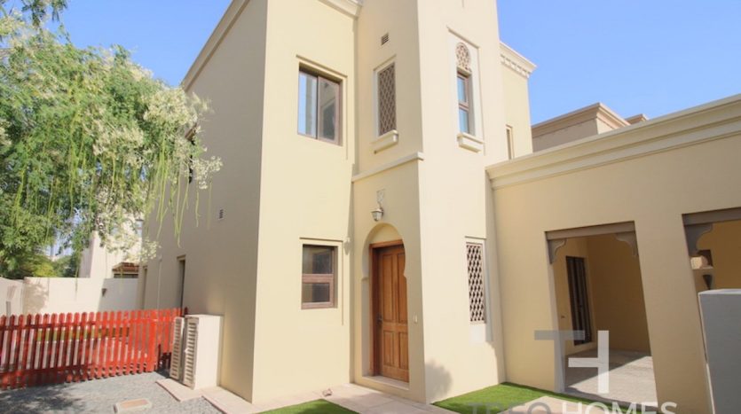 Вилла в Arabian Ranches 2, Дубай, 4 спальни, 297 м2 / в год