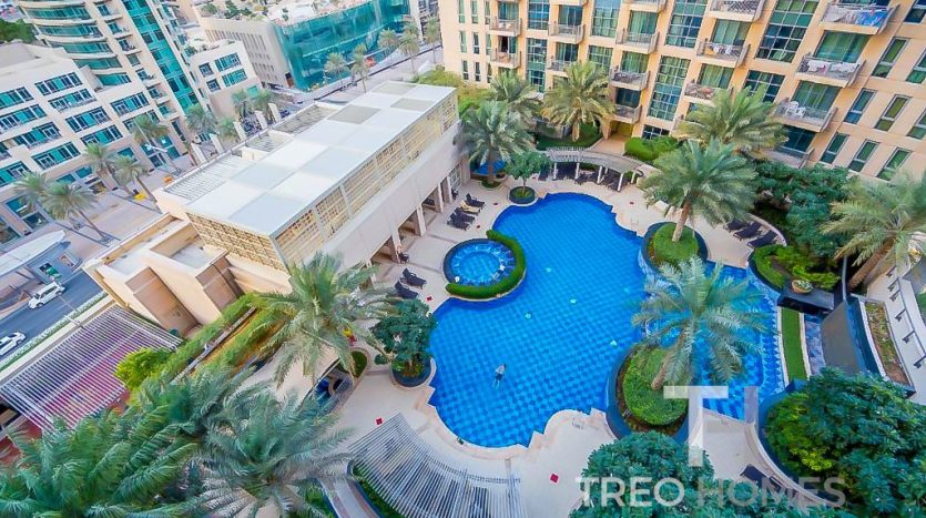 Apartment on Burj Khalifa, Dubai, 1 bedroom, 51 m2 / per year
