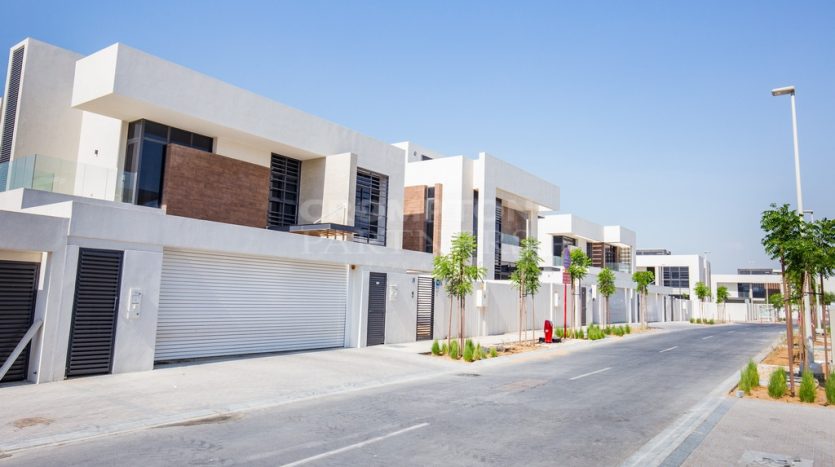 Villa on Yas Island, Abu-Dhabi, 4 bedrooms, 529.5 m2 / per year