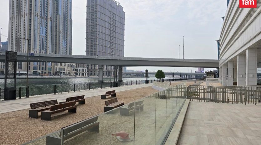 Shop on Business Bay, Dubai, 185.5 m2  | Foto 2