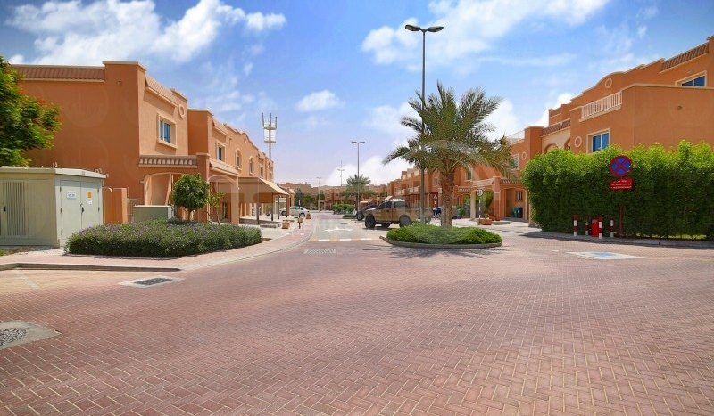 Villa on Al Reef, Abu-Dhabi, 3 bedrooms, 225.2 m2 / per year