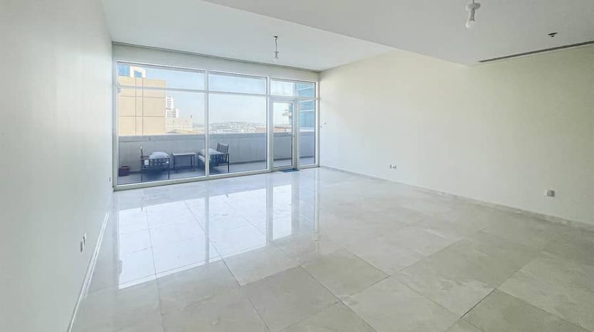 Apartment on Business Bay, Dubai, 1 bedroom, 110 m2 / per year