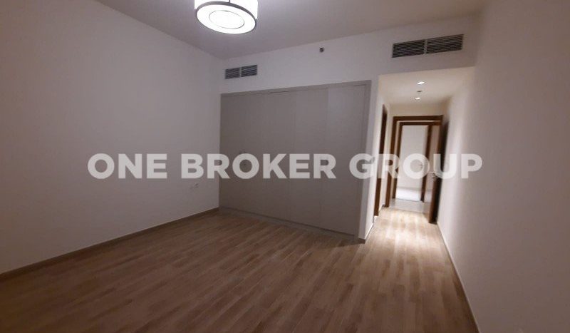 Apartment on Business Bay, Dubai, 3 bedrooms, 188 m2 / per year