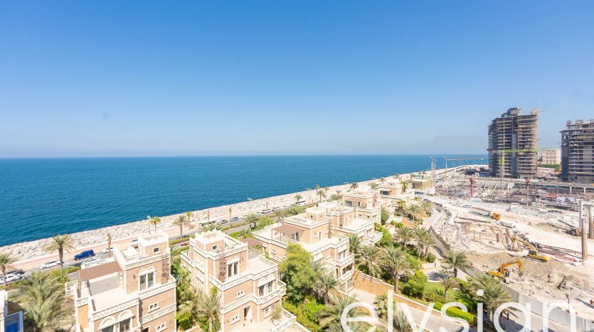 Apartment on Palm Jumeirah, Dubai, 3 bedrooms, 231 m2 / per year