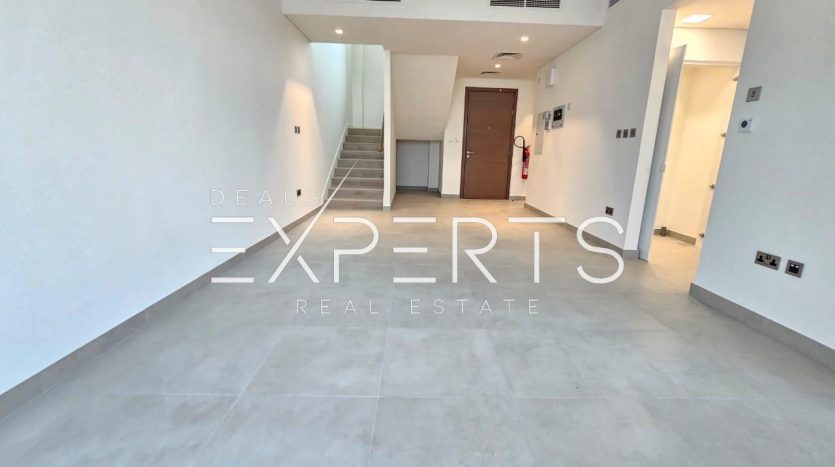 Villa on Yas Island, Abu-Dhabi, 3 bedrooms, 347.9 m2 / per year