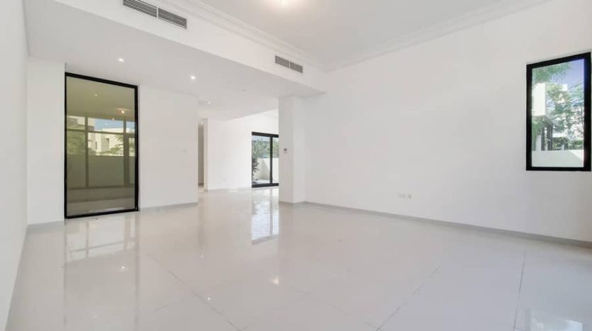Townhouse on DAMAC Hills (Akoya by DAMAC), Dubai, 4 bedrooms, 294 m2 / per year